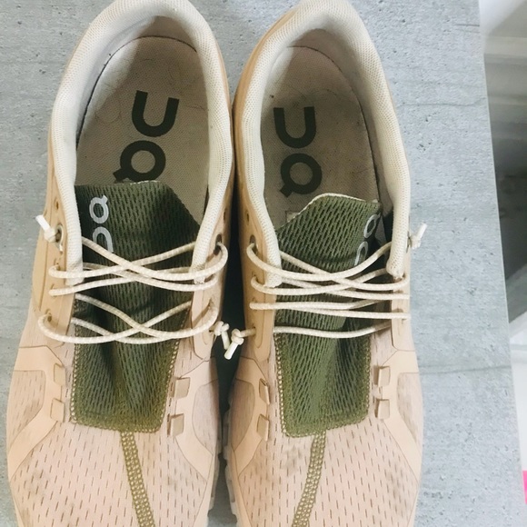 SOLD ON ANOTHER APP ON RUNNING Swiss shoes - Picture 3 of 6